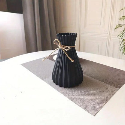 Vase sur table de salle à manger